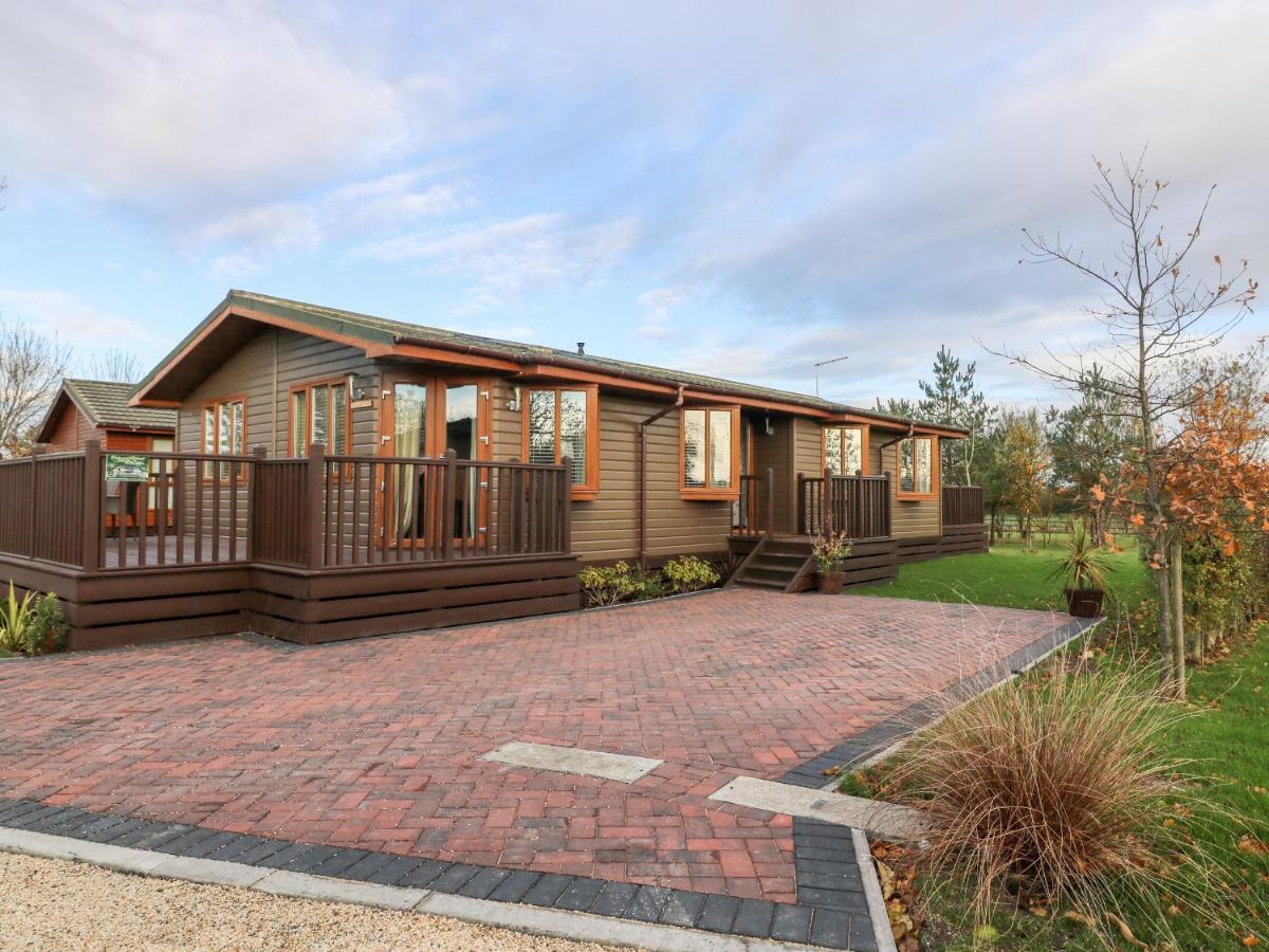Oakwood Lodge York Ngoại thất bức ảnh