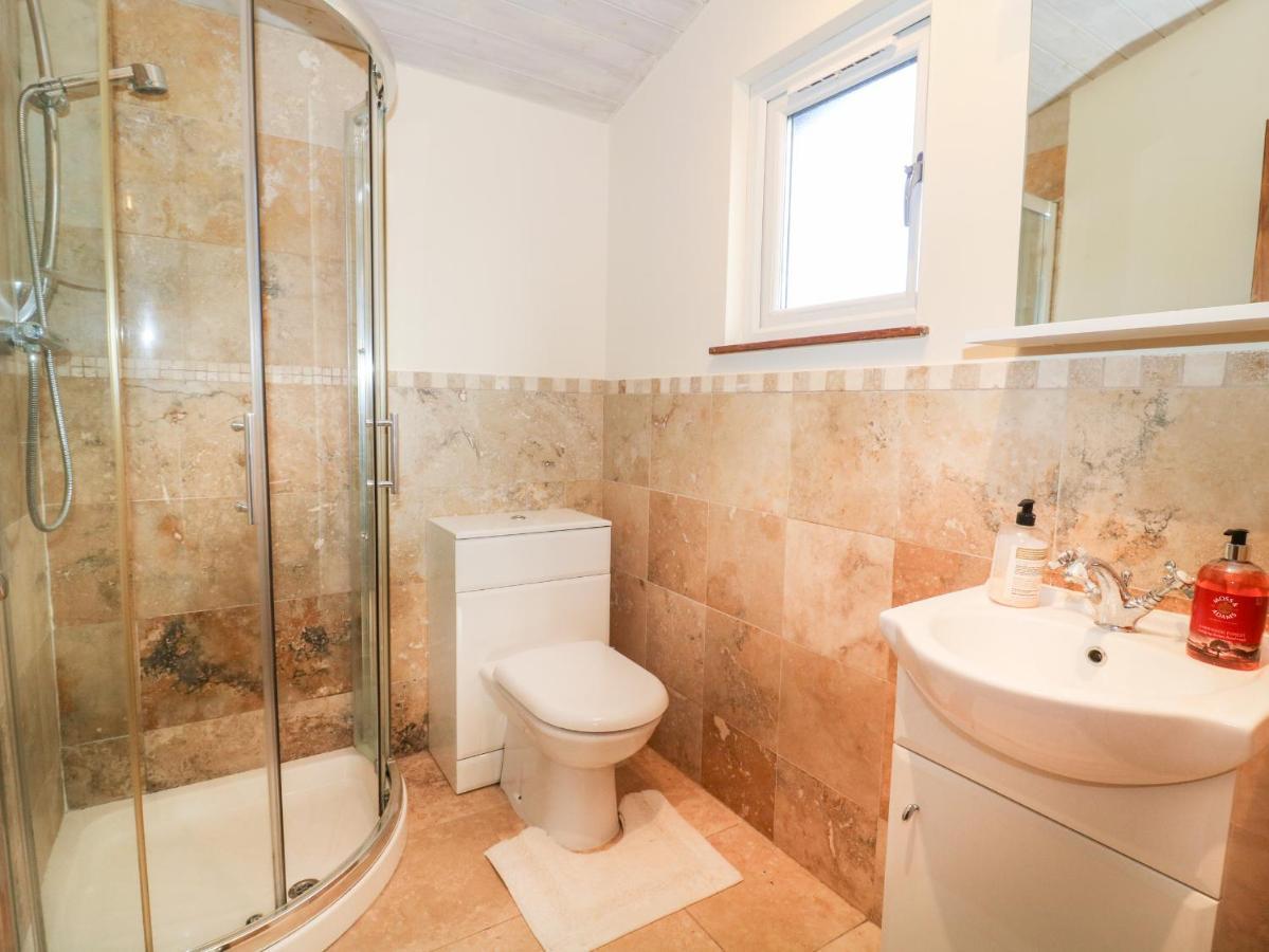 Oakwood Lodge York Ngoại thất bức ảnh