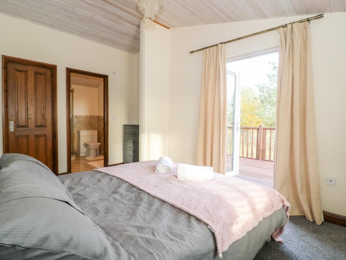 Oakwood Lodge York Ngoại thất bức ảnh