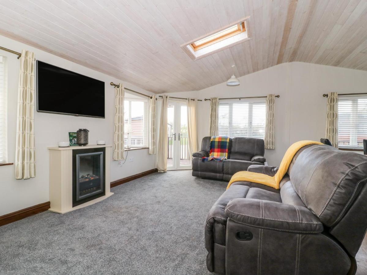 Oakwood Lodge York Ngoại thất bức ảnh