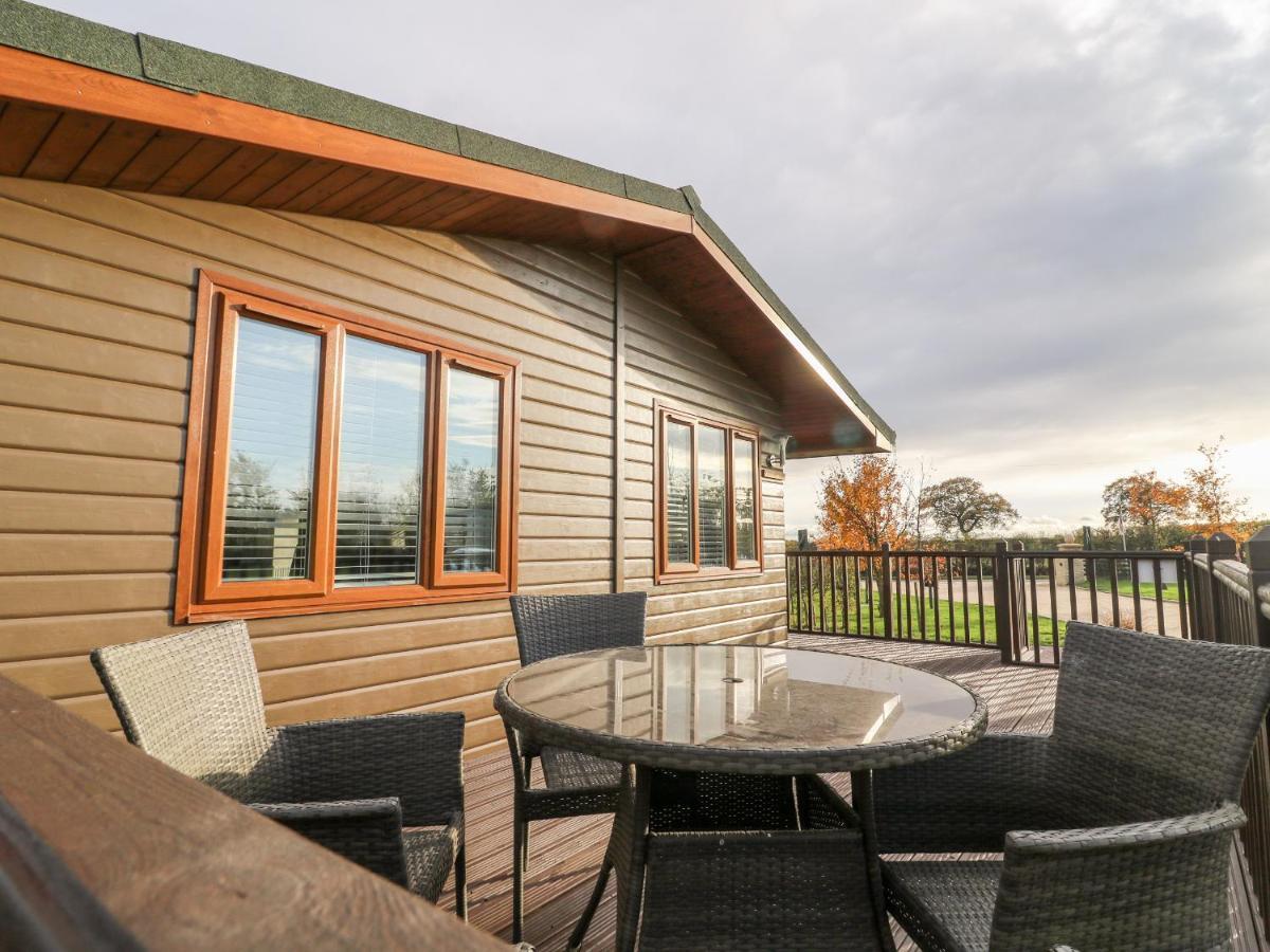 Oakwood Lodge York Ngoại thất bức ảnh