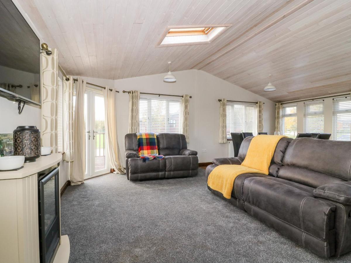 Oakwood Lodge York Ngoại thất bức ảnh